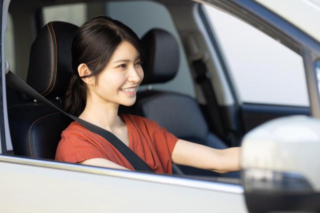 車の燃費を向上させる運転方法を知ろう!燃費が良い車のランキングも紹介