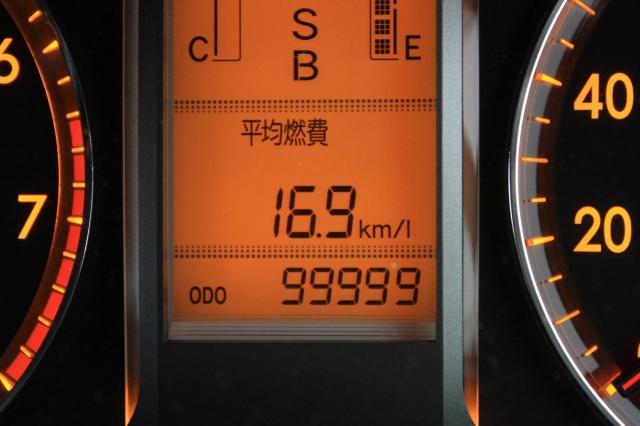 ランドローバーの燃費性能に優れたモデルはどれ？選び方や中古車情報も紹介