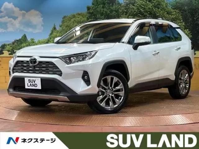 4WDのおすすめ16車種を一挙紹介!特徴や2WDとの違いも解説