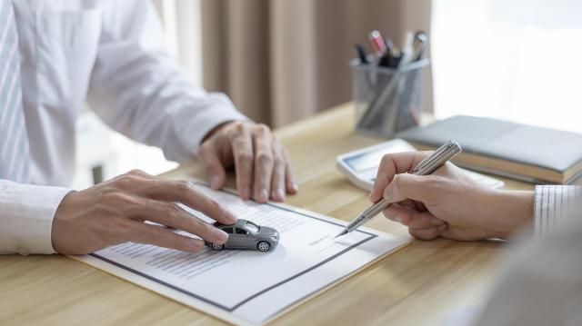 車購入の疑問を解決！お店選びや準備・税金など失敗しないための知識