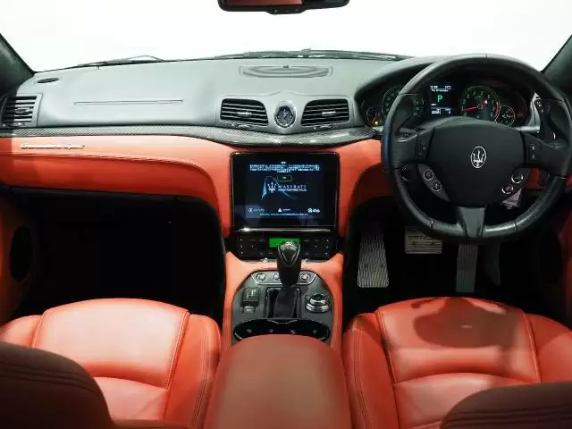 マセラティとは？意外と知らない歴史や人気車種の魅力・中古車相場を紹介