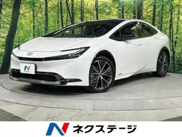 燃費のいいセダンのおすすめ12選【ハイブリッド】