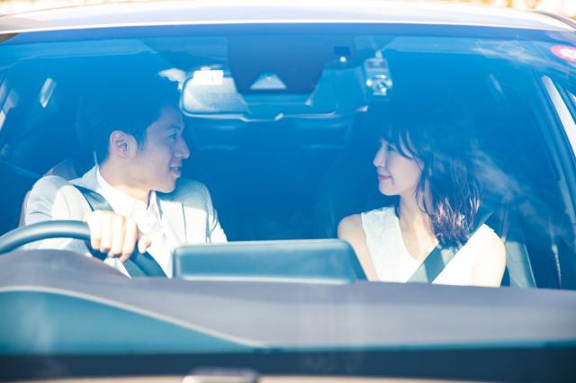 スバル レヴォーグのグレードによる違いは？人気の理由や新型モデルも解説