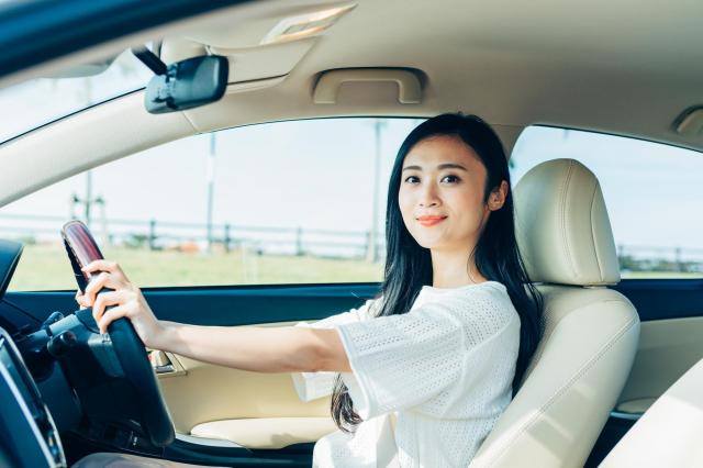 車の装備には種類がある!装備しておきたい安全・快適機能と費用の相場