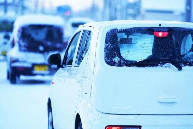 2WDで雪道の走行はできない？実験結果から分かる性能の違いを解説！