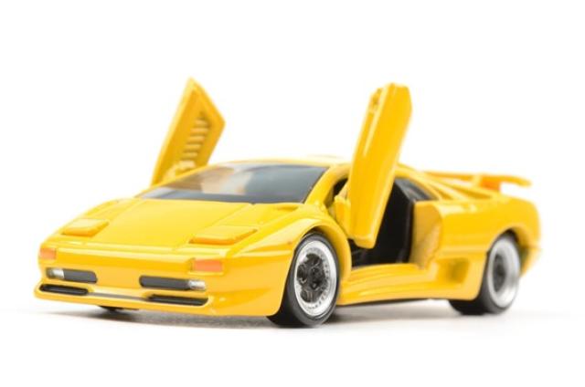 ランボルギーニ ディアブロを解説！歴代モデルから中古車の購入