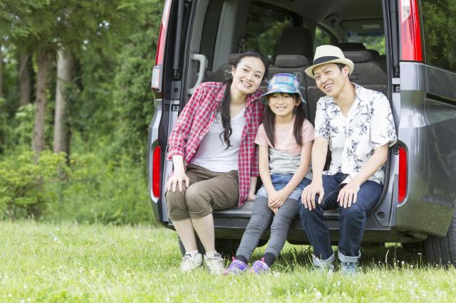 車を予算300万円でローン購入するコツは？中古車購入時の疑問も解決