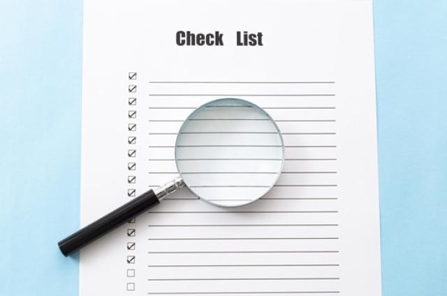 400万円の車をローンで購入する際の月々の返済額はどのくらい？