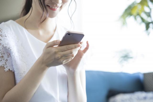 新型の【スズキ アルト】と【マツダ キャロル】の魅力とは?違いまで解説