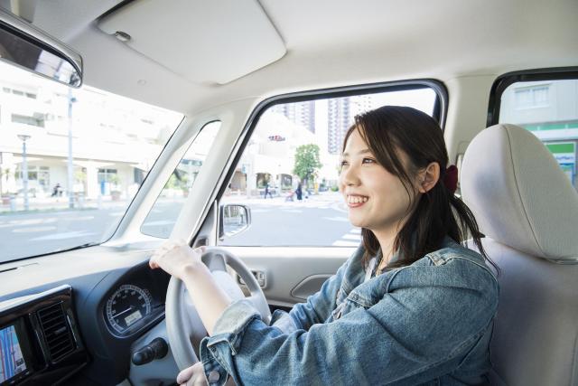 トヨタのパッソとヴィッツの広さは同じ?外観から安全性能まで徹底比較