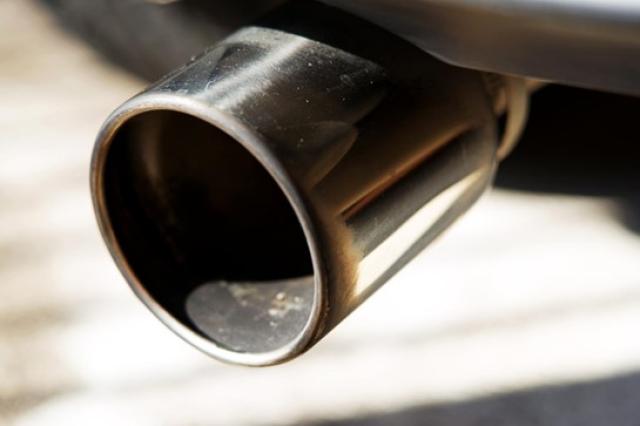 覆面パトカーのマークXってどんな車？起用されたモデルや実力を紹介