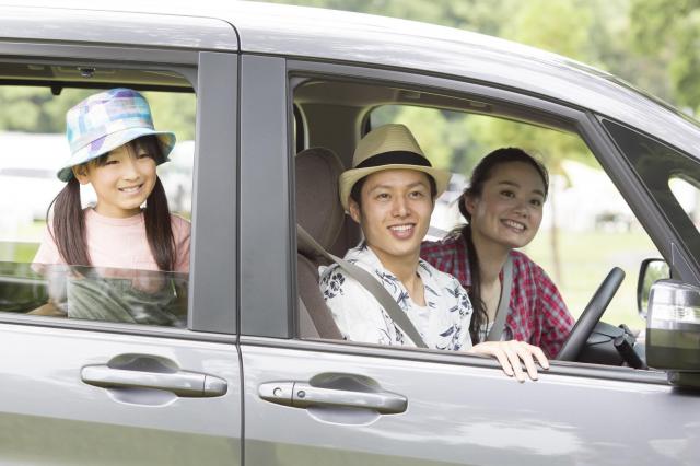 日産ノートとトヨタヴィッツに乗るならどっち?コンパクトカーを比較しよう