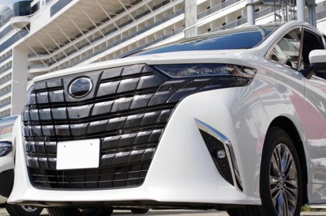 新型アルファードとヴェルファイアはどう変わった？進化した内容をチェック