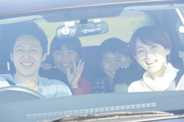 日産スカイラインとトヨタクラウン買うならどっち?スペックを比べてみよう