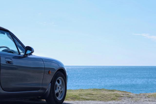 ポルシェ ボクスターとマツダ ロードスターを買うならどっち？特徴を徹底比較