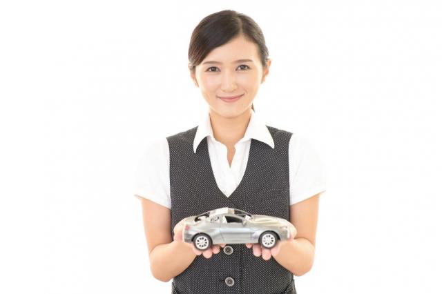 ABSの機能とは?搭載車の警告灯が点灯したときの対処法も紹介
