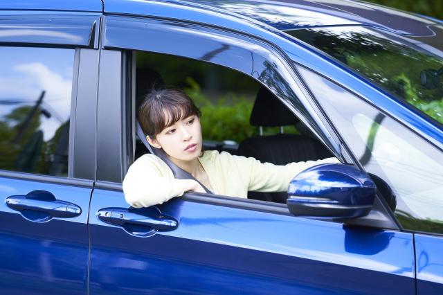 女性が乗るかっこいい車【全21選】普段使いにも便利な選び方も解説!