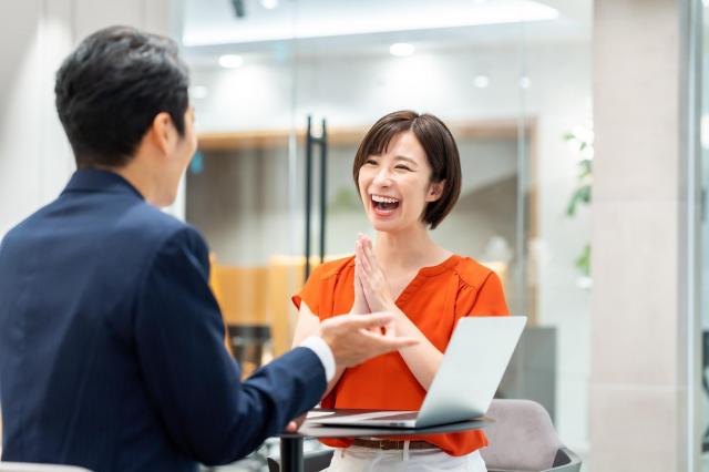 女性が乗るかっこいい車【全21選】普段使いにも便利な選び方も解説!