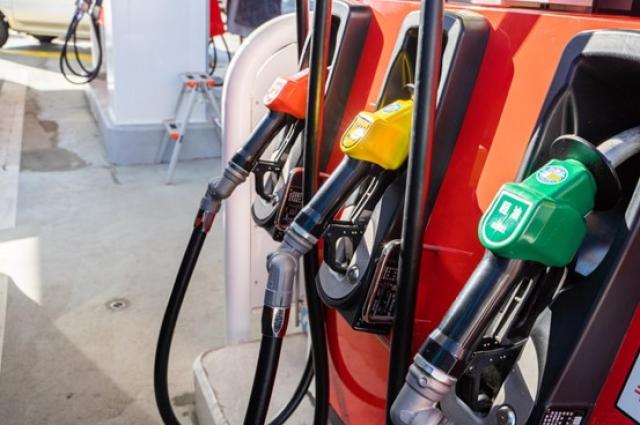 ガソリンスタンド