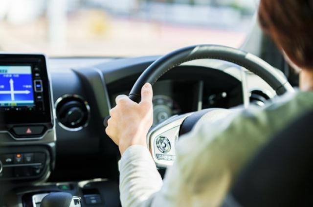 高速道路でも軽自動車は走れる？車種選びのポイントや走行時のコツ