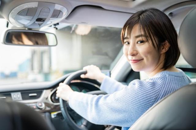 車のフロント部位の名称を解説!曇り・凍結・傷の原因と対策も紹介