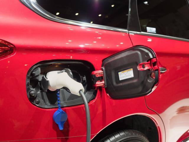 PHEVとは何か？ハイブリッドやEVとの違いや特徴を見てみよう