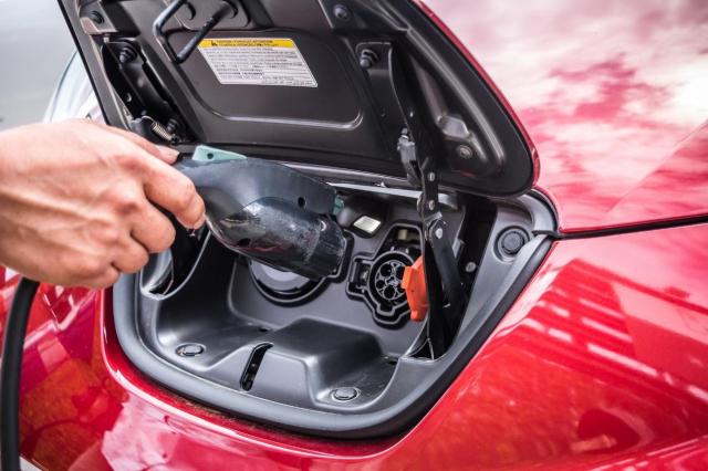 EV充電とは?充電場所や充電方法など知っておきたい知識を総まとめ