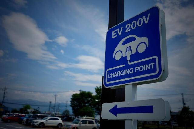 EV充電とは?充電場所や充電方法など知っておきたい知識を総まとめ