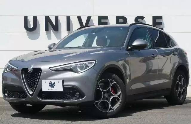 アルファロメオとは？実用性も兼ね備えたスポーツカーの魅力をご紹介