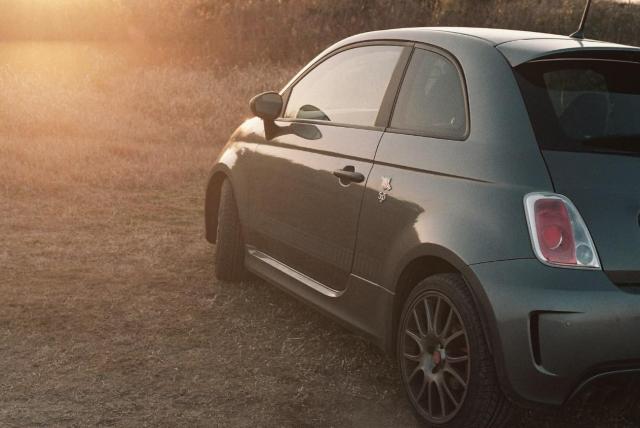 アバルトってどんなメーカー?歴史や全6車種の基本情報と購入にかかる費用