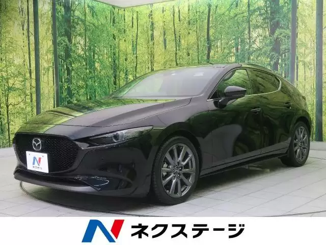 中古車「MAZDA3ファストバック」の賢い購入方法や探し方を徹底解説！