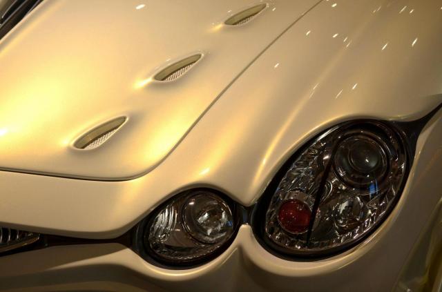 中古車「光岡自動車 オロチ」の賢い購入方法や探し方を徹底解説!