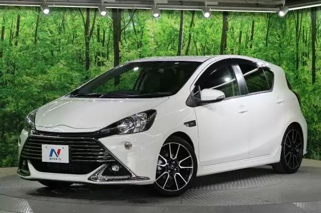 トヨタアクアに備わった4つの特徴とは？現行モデルのスペックを徹底