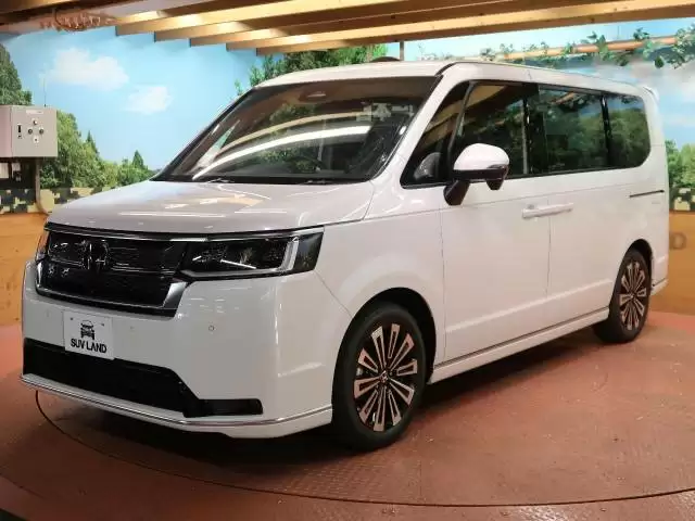 ステップワゴンの特徴とは？現行モデルの基本スペックを詳しく紹介