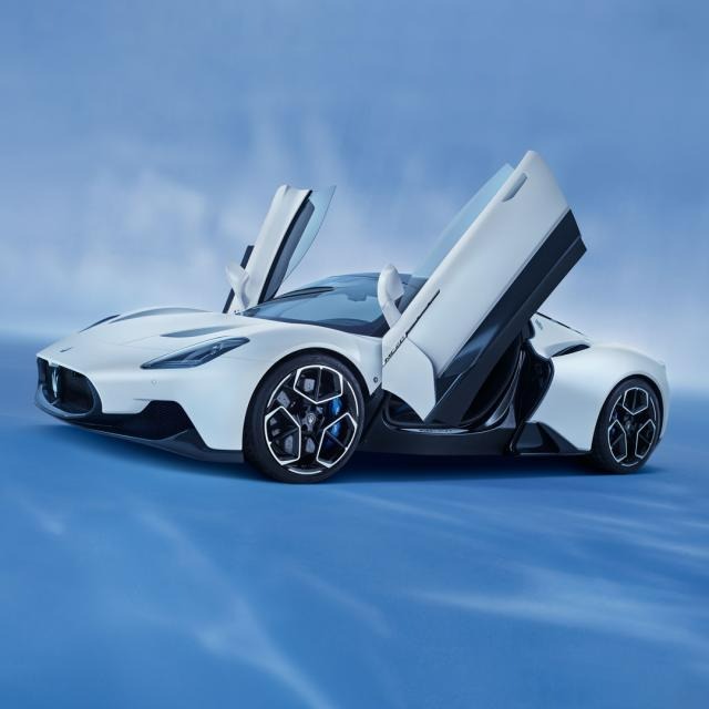 MASERATI MC20 Driving Experience in 盛岡 を開催（マセラティ仙台）