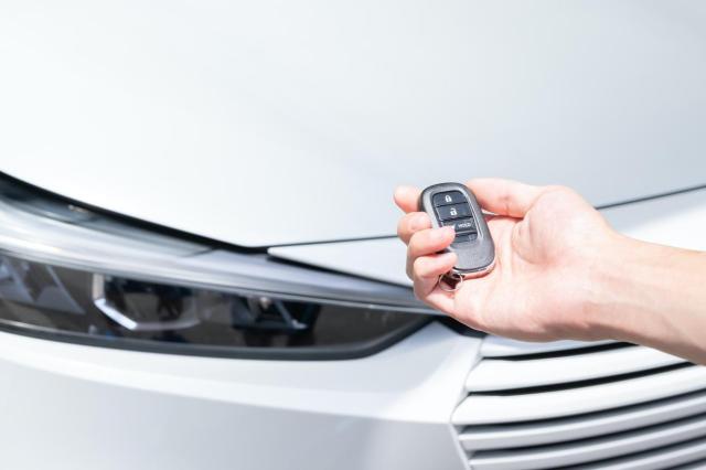 スマートキーの故障?エンジンがかからない原因と対処法を徹底解説!