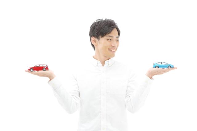 自動車保険は代理店から加入するの？加入方法や保険料が安くなるポイント