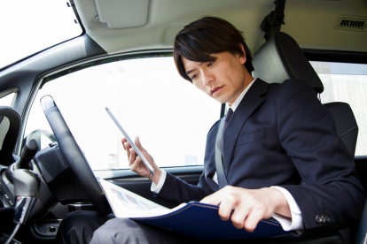 自動車保険の名義変更を行う際の必要書類とは？名義変更の種類は3種類ある