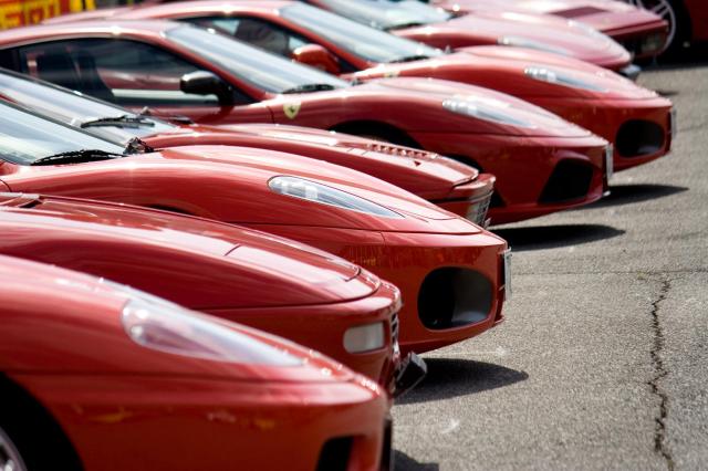 中古車「フェラーリ テスタロッサ」の賢い購入方法や探し方を徹底解説!