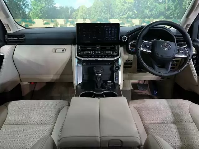 ランドクルーザーの歴史を見てみよう!現行グレードの種類や特徴まとめ