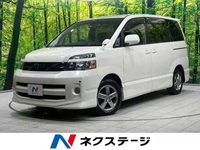 ヴォクシー モデルチェンジの歴史！4世代の進化を徹底解説