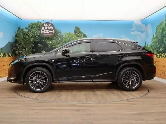 レクサスとトヨタはどのような関係がある？代表的な車種の違いを比較しよう