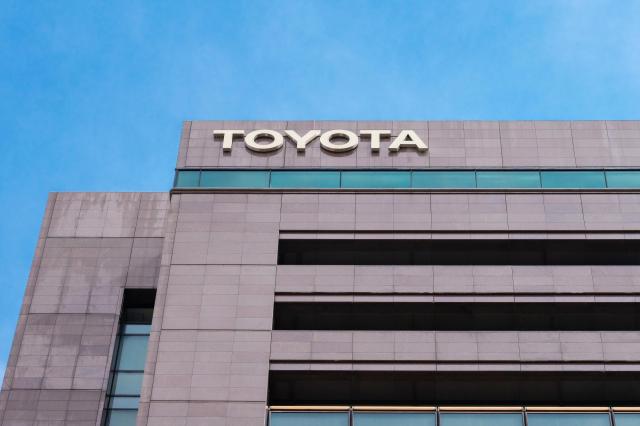 レクサスとトヨタはどのような関係がある？代表的な車種の違いを比較しよう