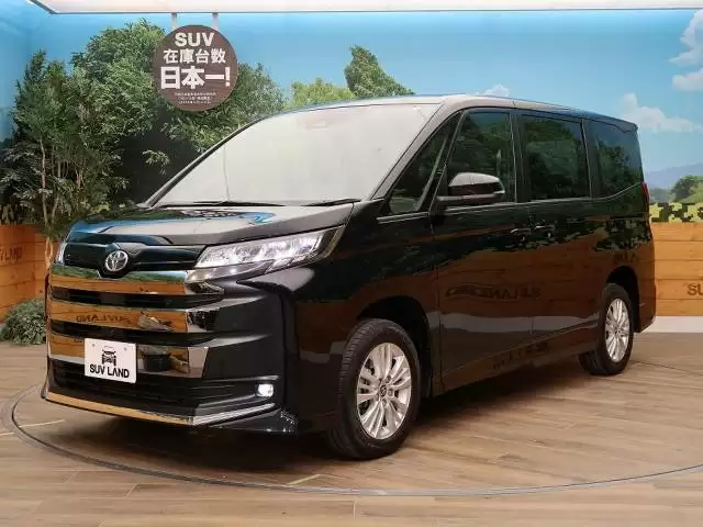 ノアの現行モデルを徹底チェック！4つの魅力や中古車情報も解説