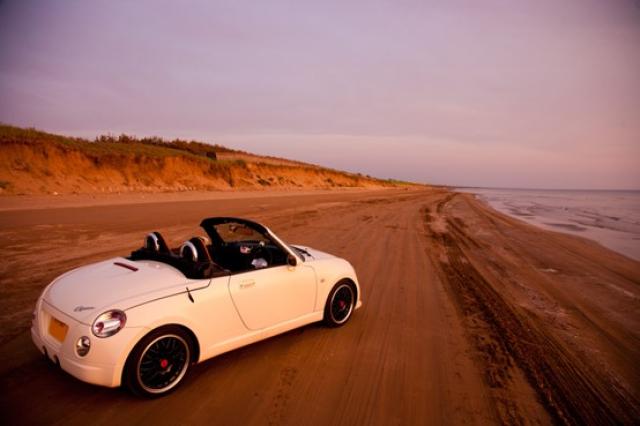 レトロデザインのかわいい車25選!国産車や輸入車、生産終了モデルの人気車を紹介