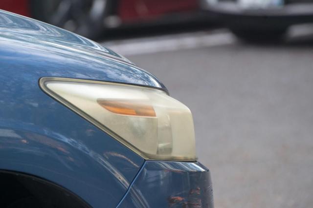 車のヘッドライトについた黄ばみを除去する方法とは 原因と防止策も紹介 新車 中古車の ネクステージ