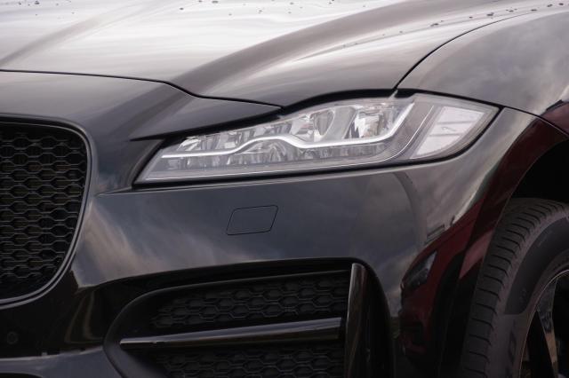 ヘッドライトは自分で交換できる？取り付けの手順や注意点を紹介