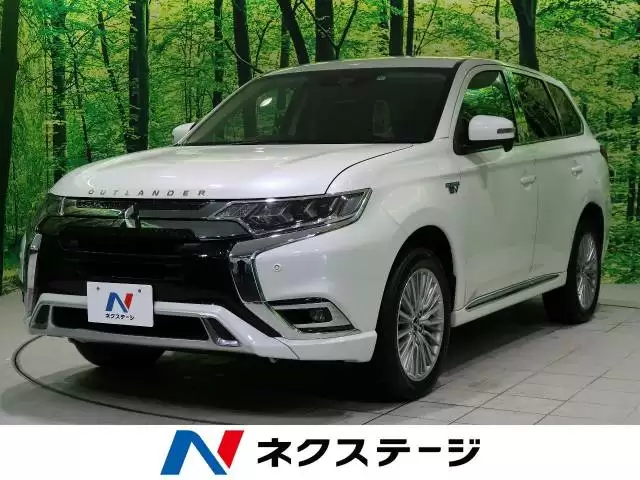 プリウスPHVのデメリット・メリットを解説!プリウスとの違いや類似車5選