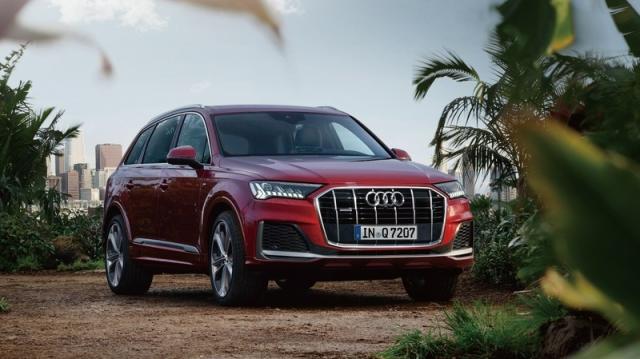 お得な即納車をご用意|Audi Special Days 開催