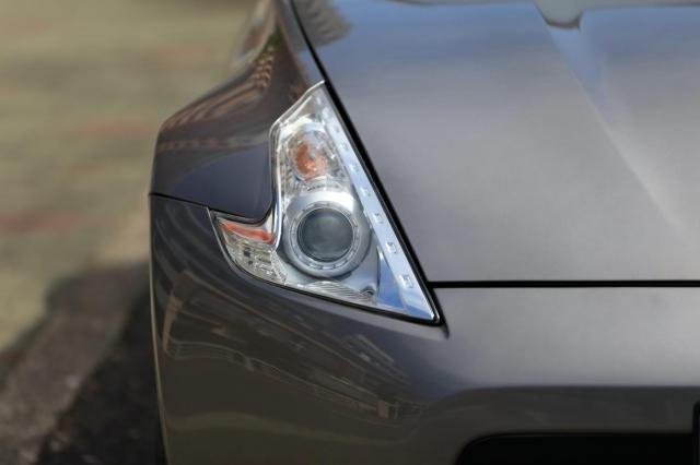 フェアレディZ ロードスターとは?特徴や生産中止となった理由を考察!